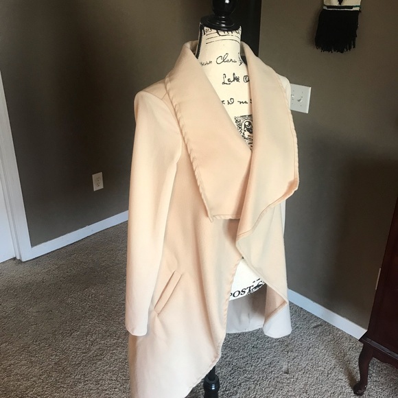 Cream Wrap Jacket/Sweater Medium EUC - Picture 8 of 8